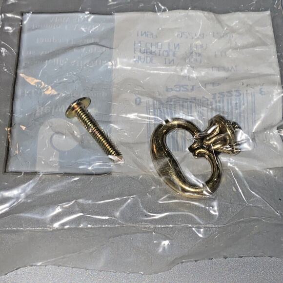 Lot of 8 Belwith P321-LP Cabinet Knobs Antiqued Brass Small Classic Loops NEW - Picture 3 of 4